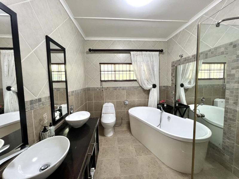 4 Bedroom Property for Sale in Lindley Free State